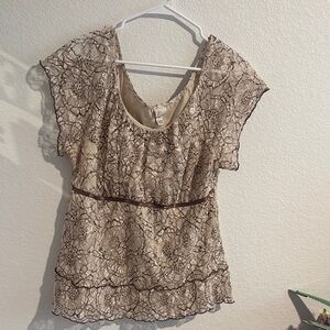 Cream/Brown Lace Women’s Top